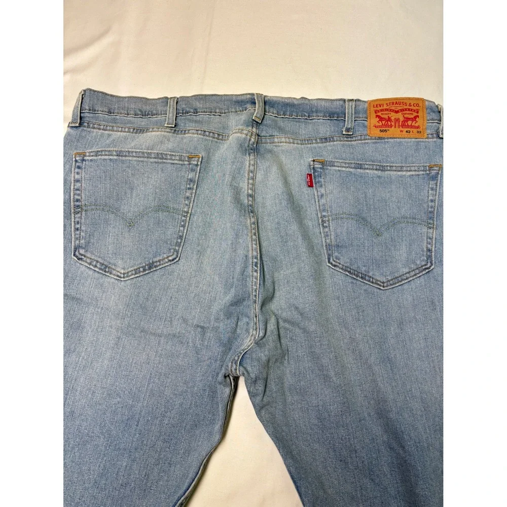 Levi Strauss 505 Jeans Mens W42 L32 Light Wash‎ Straight Leg Denim Pants
